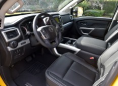 dsc_3527-titan-front-seats-interior